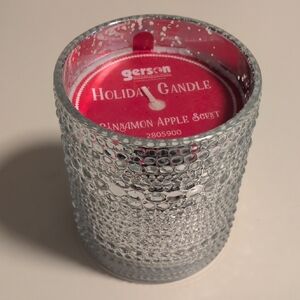 Silver Holiday Candle with Cinnamon Apple Scent